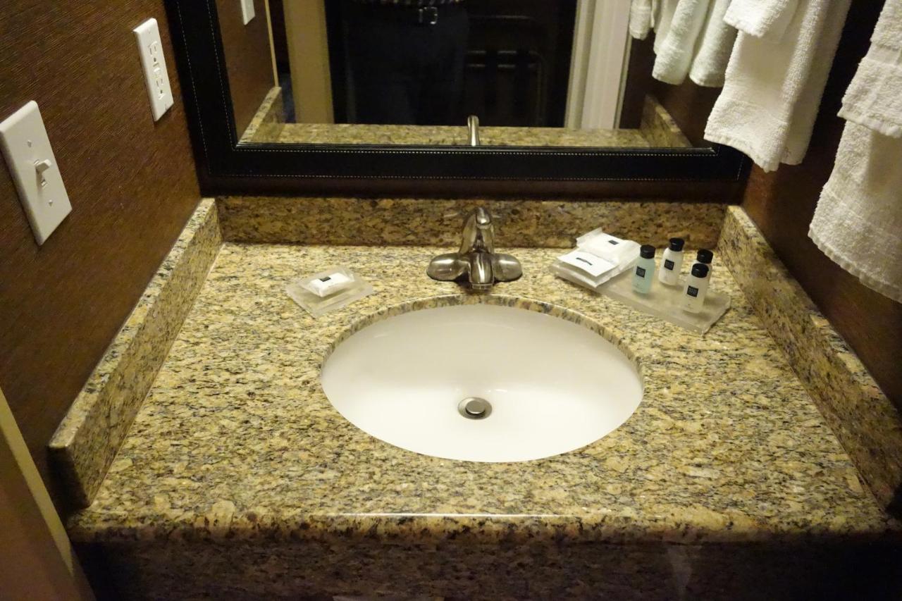 King Room - Disability Access/Non-Smoking at Country Inn & Suites by Radisson, Phoenix Airport, AZ