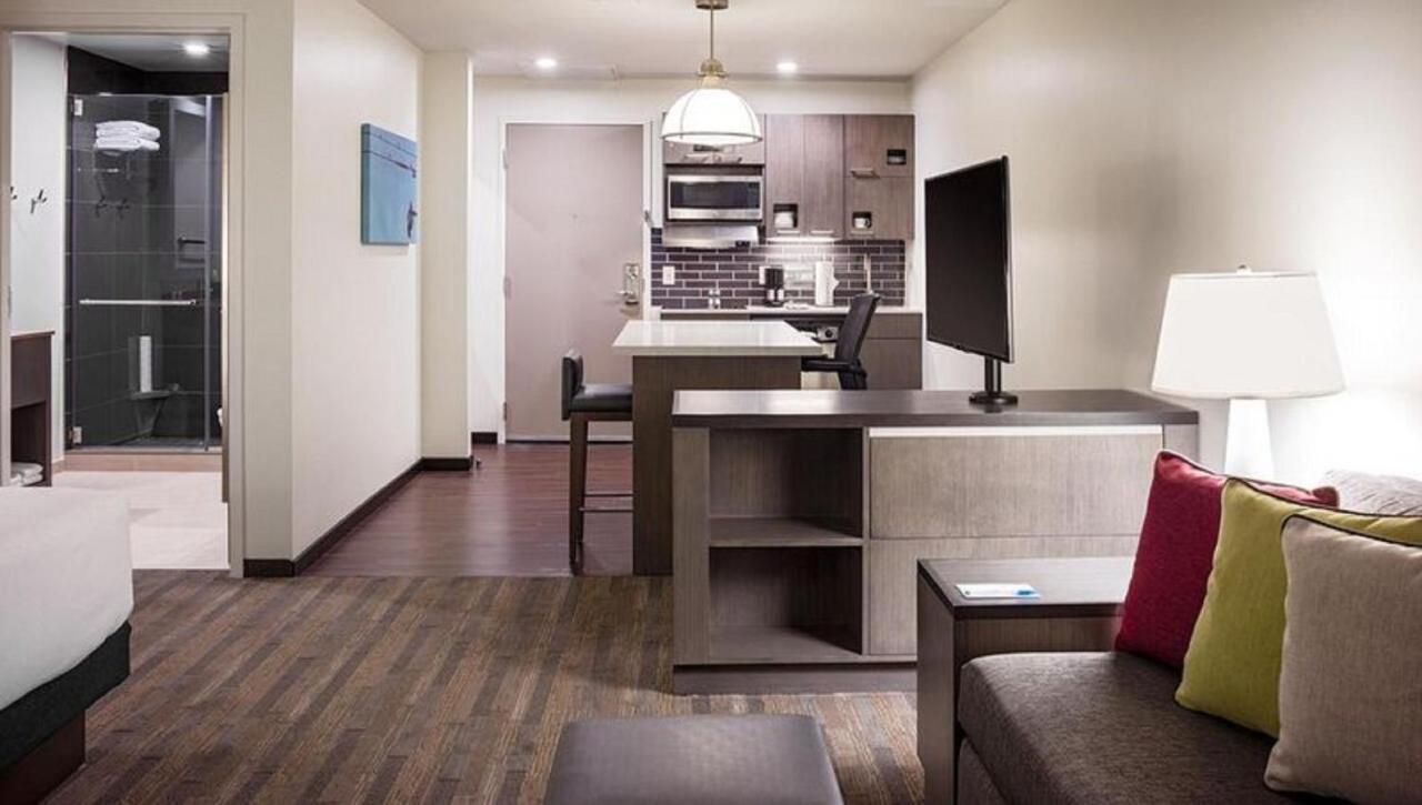 High Floor King Studio Shower at Hyatt House New Orleans/Downtown