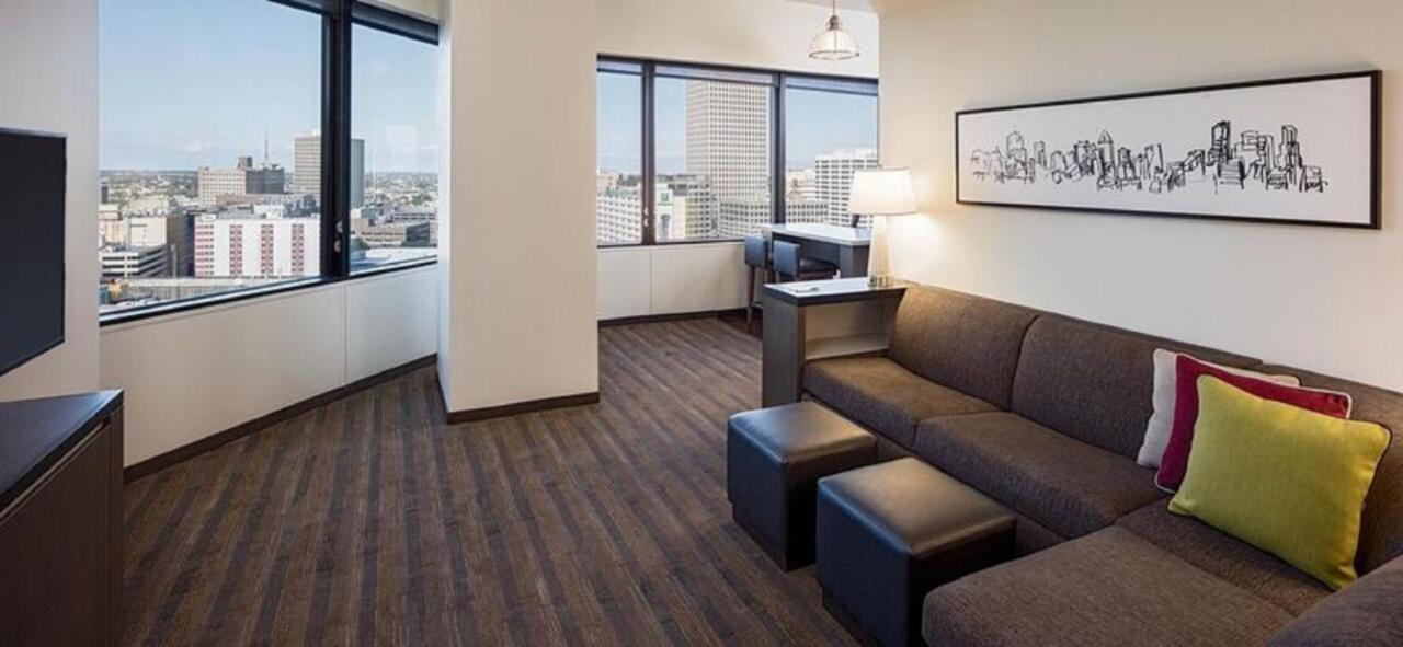 1 Bd King Nonsm at Hyatt House New Orleans/Downtown