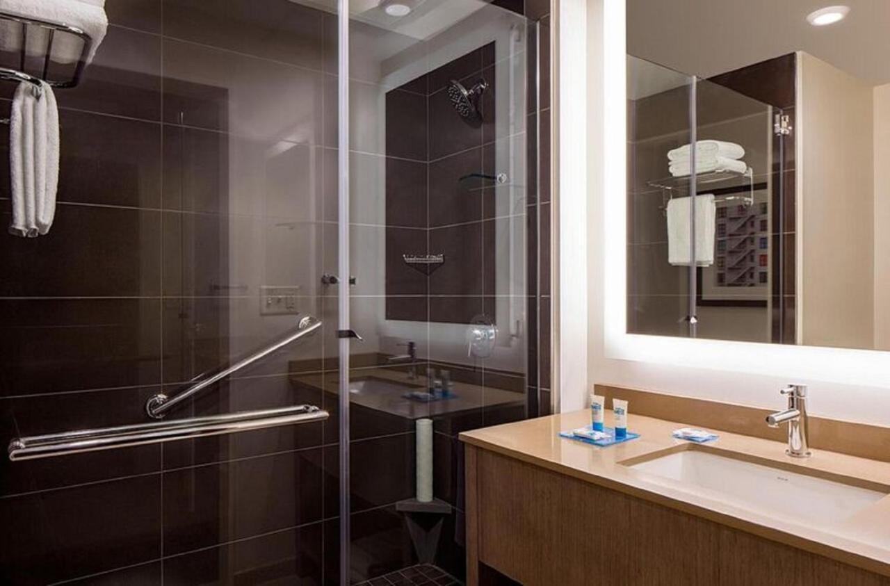 2 Queens No Sofabed at Hyatt House New Orleans/Downtown