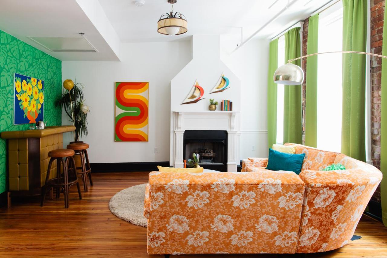 Executive Suite - The Tiki at The Dwell Hotel, a Member of Design Hotels