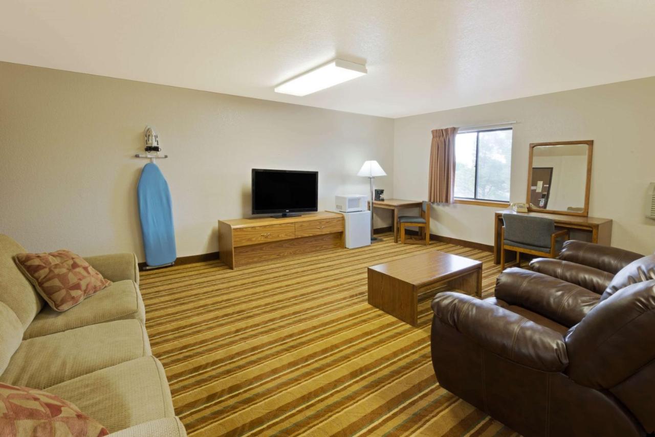 Deluxe King Suite - Non-Smoking at Super 8 by Wyndham Las Cruces/White Sands Area