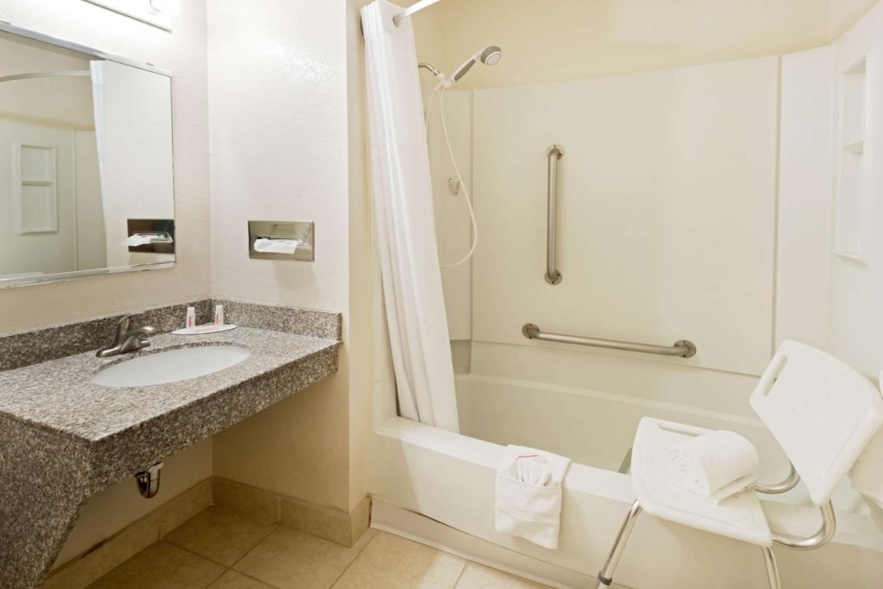 Queen Room - Disability Access/Non-Smoking at Super 8 by Wyndham Las Cruces/White Sands Area