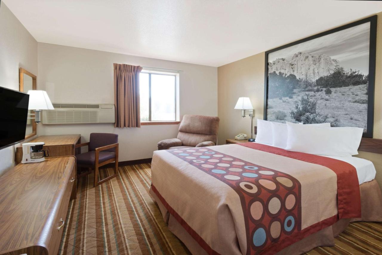 Queen Room - Smoking at Super 8 by Wyndham Las Cruces/White Sands Area