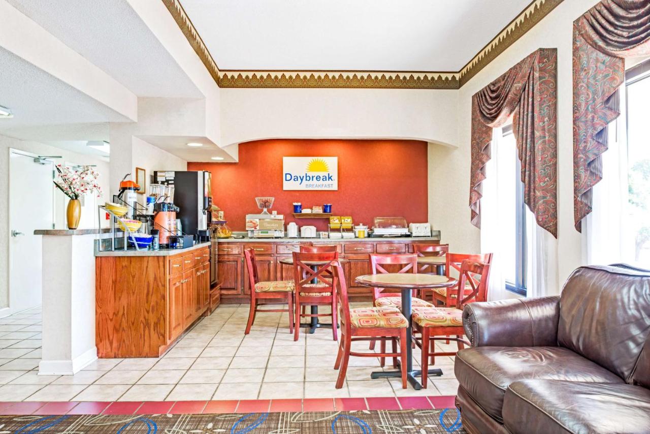 1 King Bed, Studio Suite, Non-Smoking at Days Inn by Wyndham Covington
