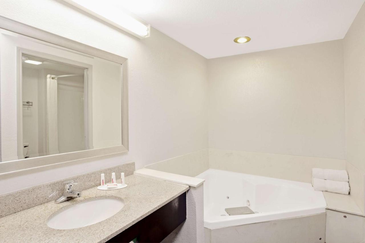 Studio Suite with Two Queen Beds - Non-Smoking at Super 8 by Wyndham Gainesville