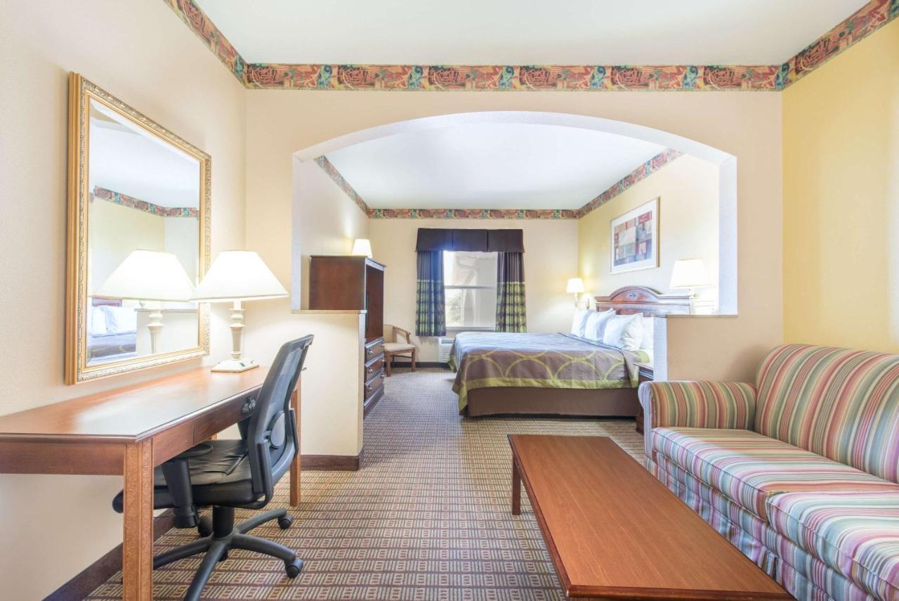King Suite - Non-Smoking at Super 8 by Wyndham Fort Worth Stockyards