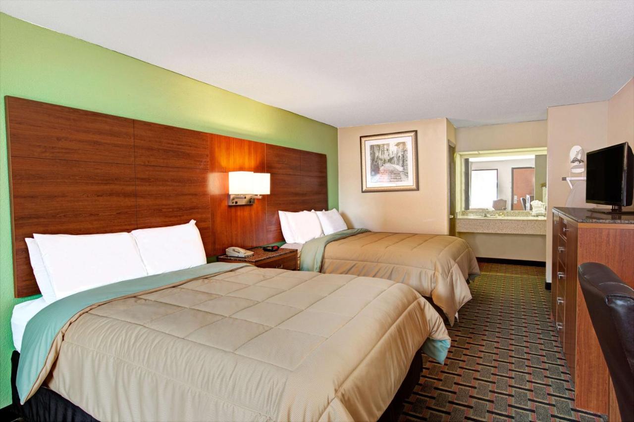 Queen Room with Two Queen Beds - Non-Smoking at La Quinta Inn & Suites by Wyndham Hickory