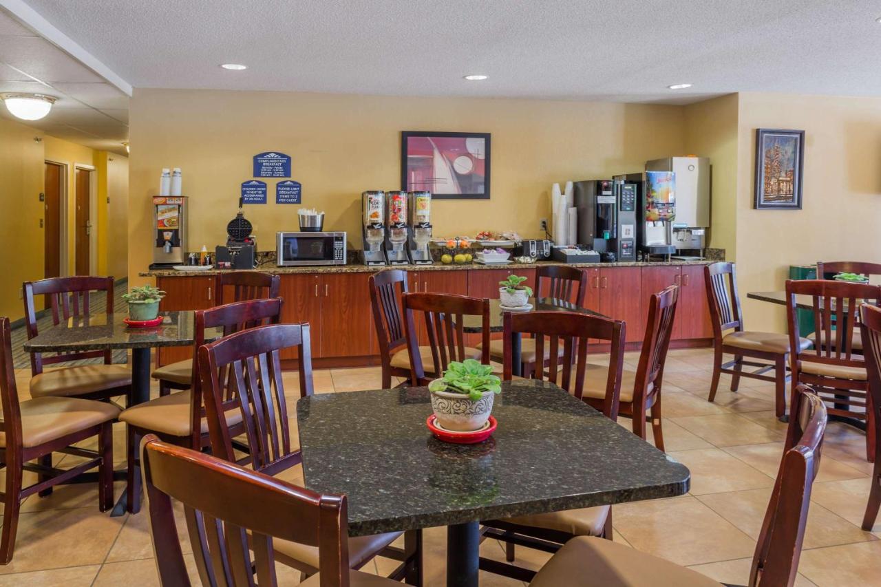 Queen Room with Two Queen Beds - Non-Smoking at Microtel Inn & Suites by Wyndham Hillsborough