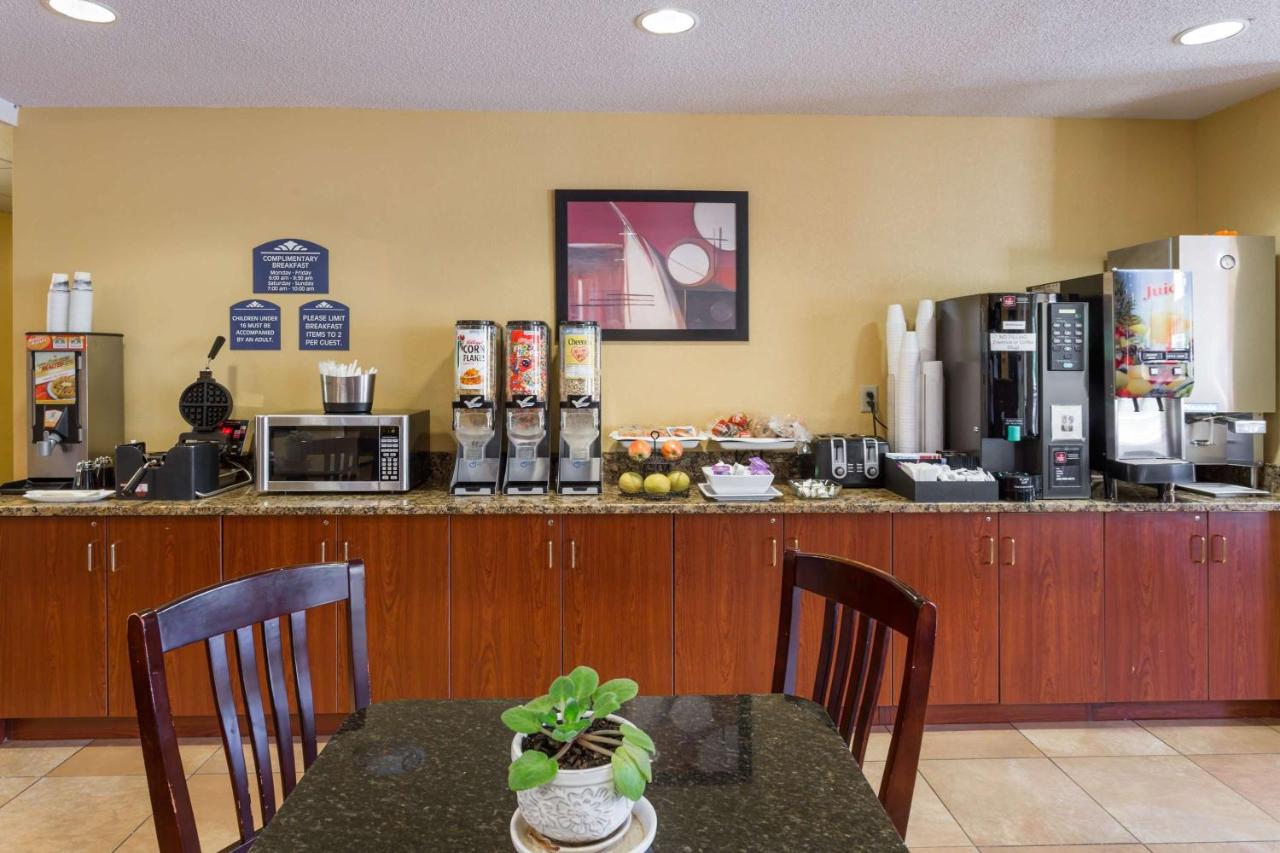 Superior Queen Room with Two Queen Beds - Non-Smoking at Microtel Inn & Suites by Wyndham Hillsborough