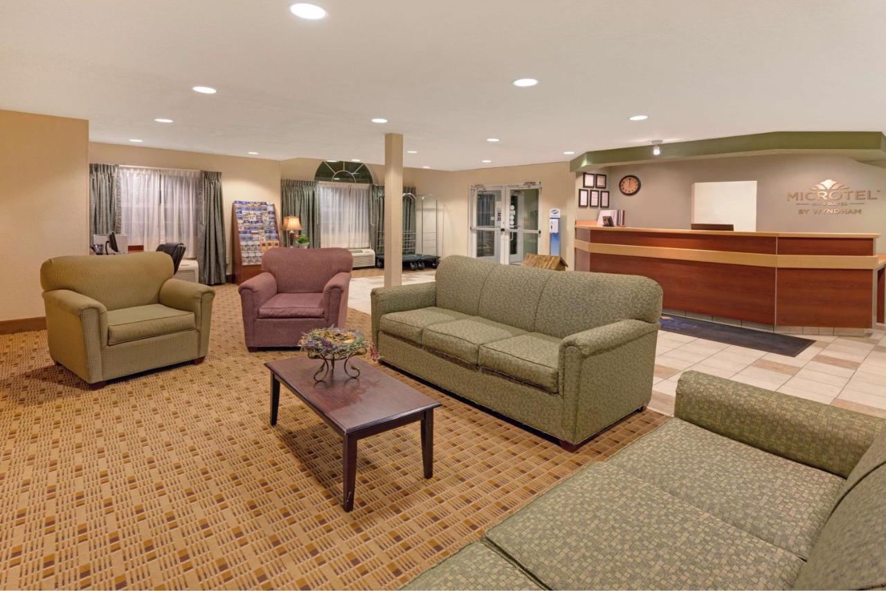 Queen Suite - Non-Smoking at Microtel Inn & Suites by Wyndham Jasper