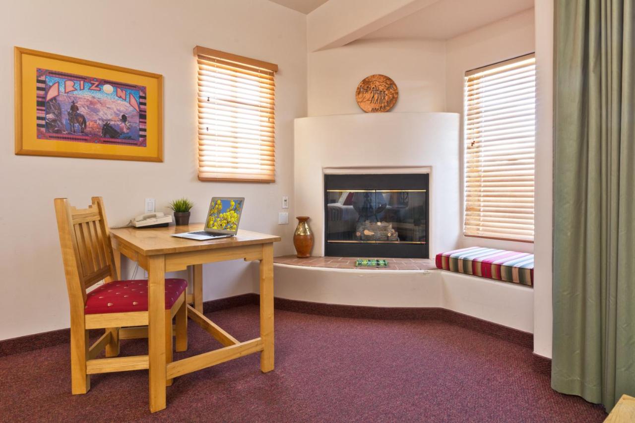 Deluxe King Room at Inn at Eagle Mountain