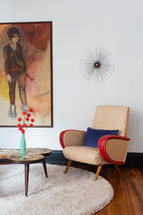 King Balcony Suite - The Argyle at The Dwell Hotel, a Member of Design Hotels