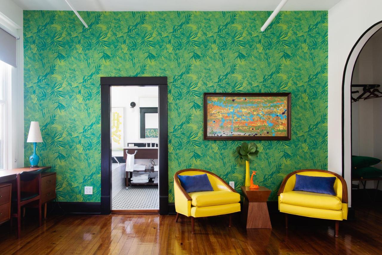 King Balcony Suite - The Tropicana at The Dwell Hotel, a Member of Design Hotels