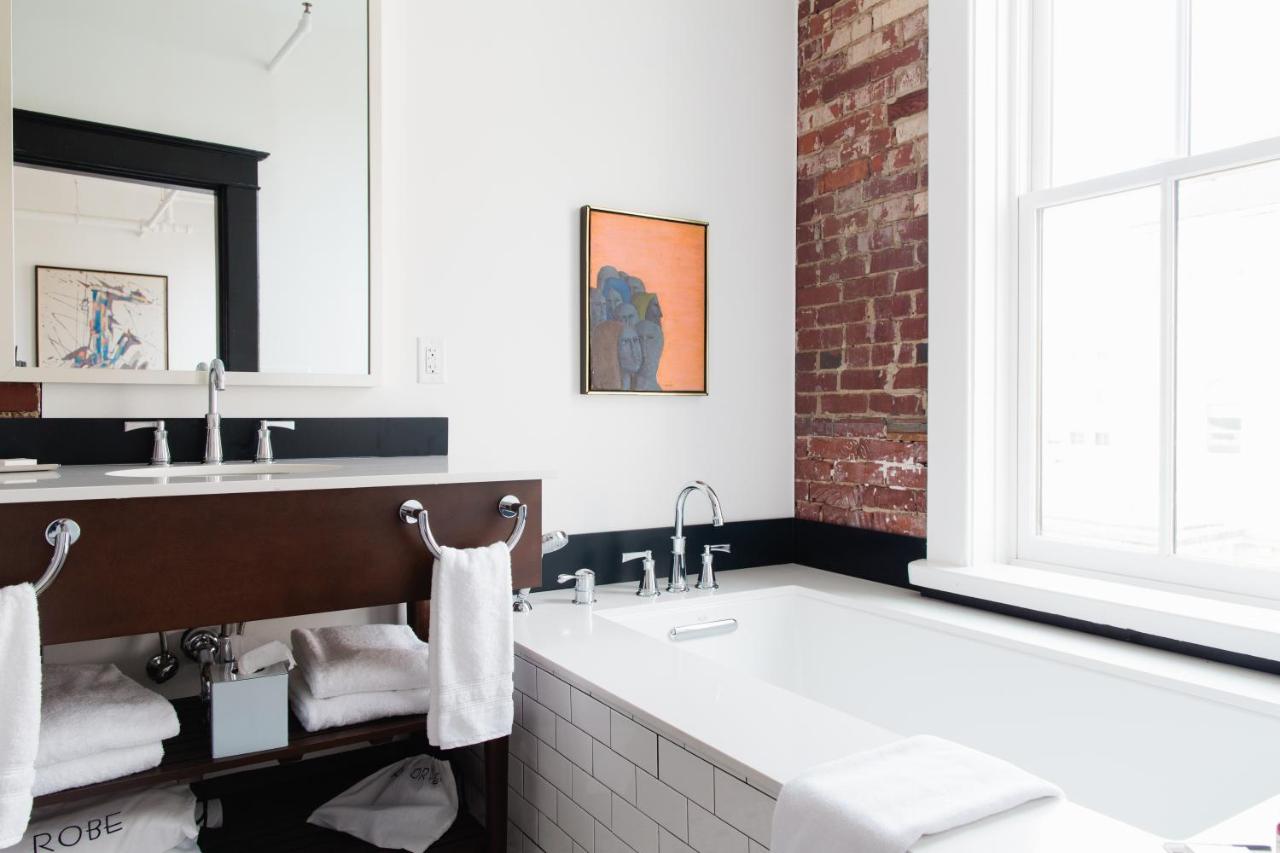 King Suite - The Pink Lady at The Dwell Hotel, a Member of Design Hotels