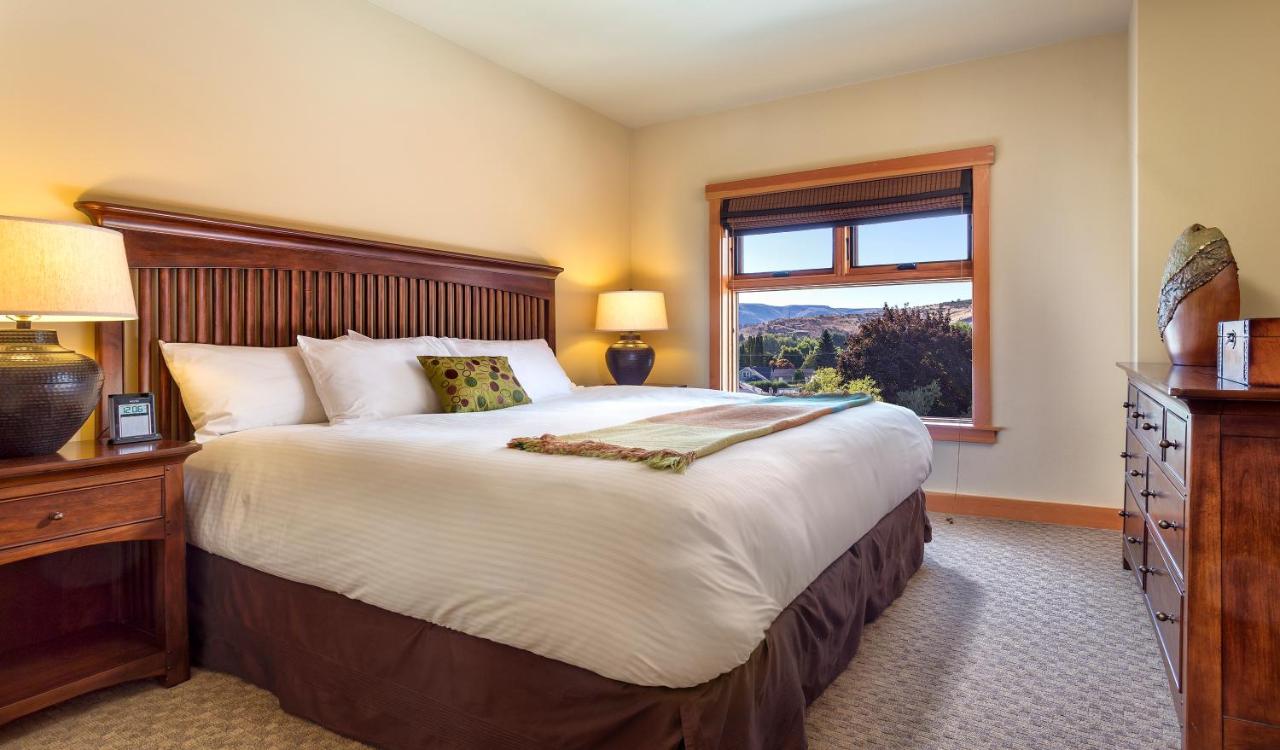 Deluxe Triple Room at WorldMark Chelan - Lake House