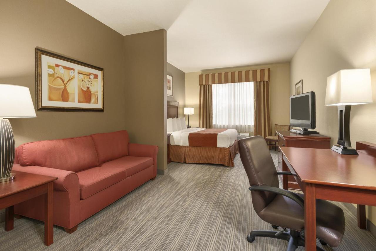 King Studio at Seffner Inn and Suites