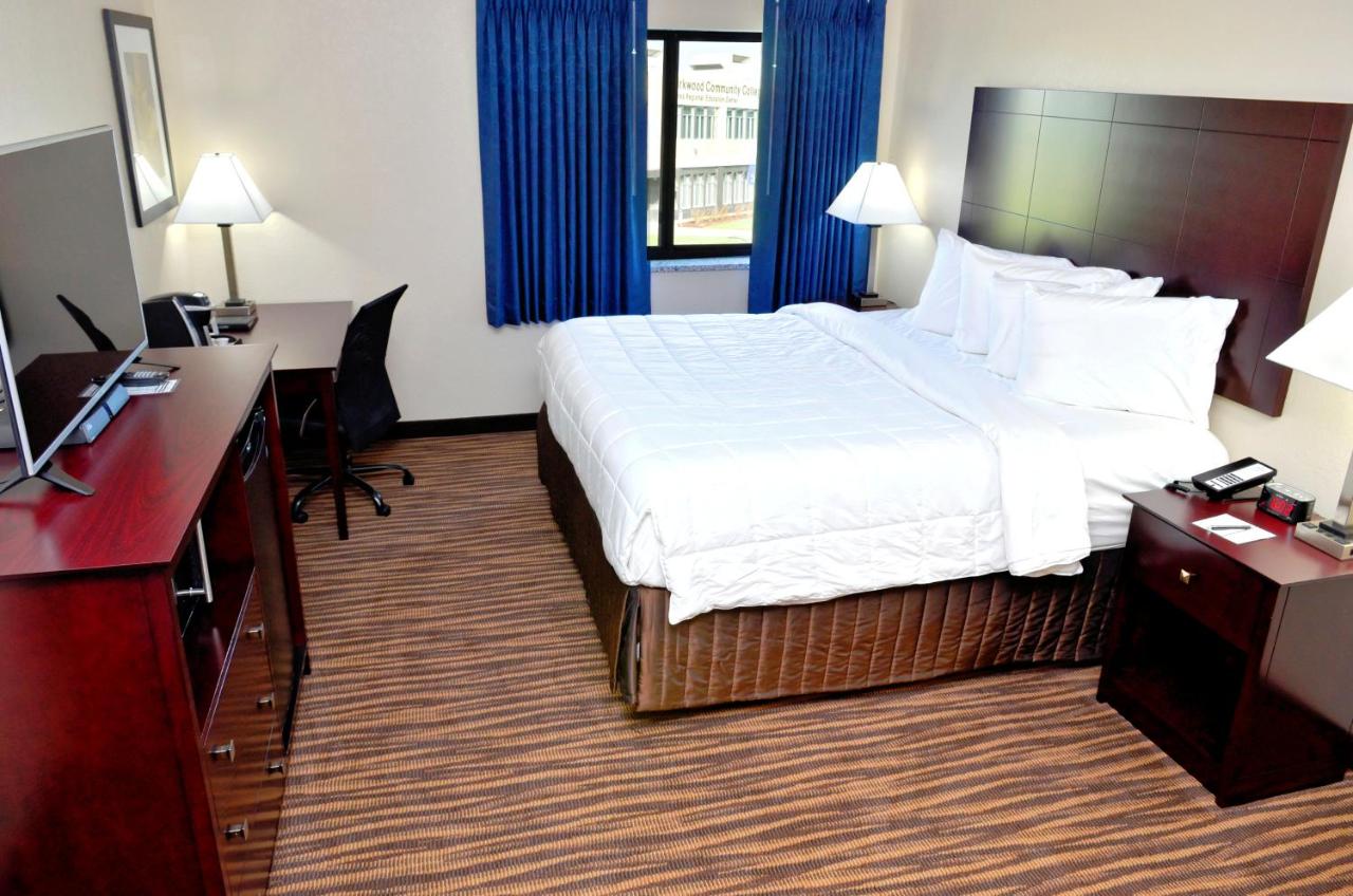 Standard King Room at Cobblestone Inn & Suites - Monticello