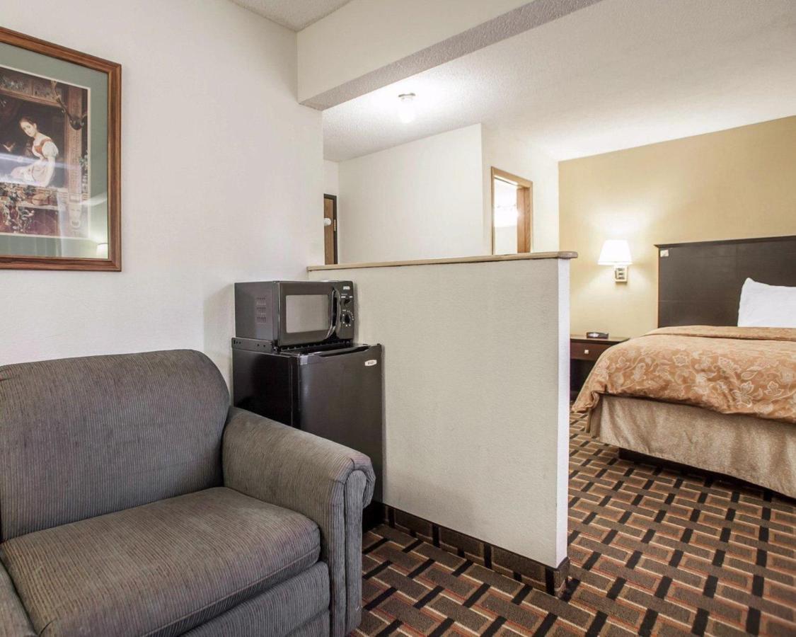 King Suite with Sofa Bed - Non-Smoking at Clarion Pointe Bettendorf - Quad Cities