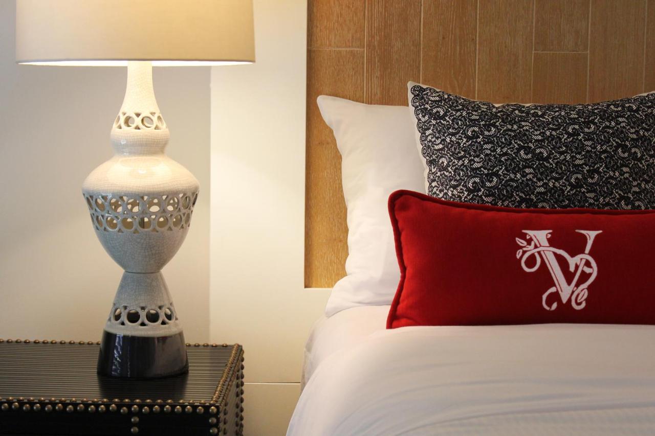 Deluxe King Room at Hotel Valencia Santana Row