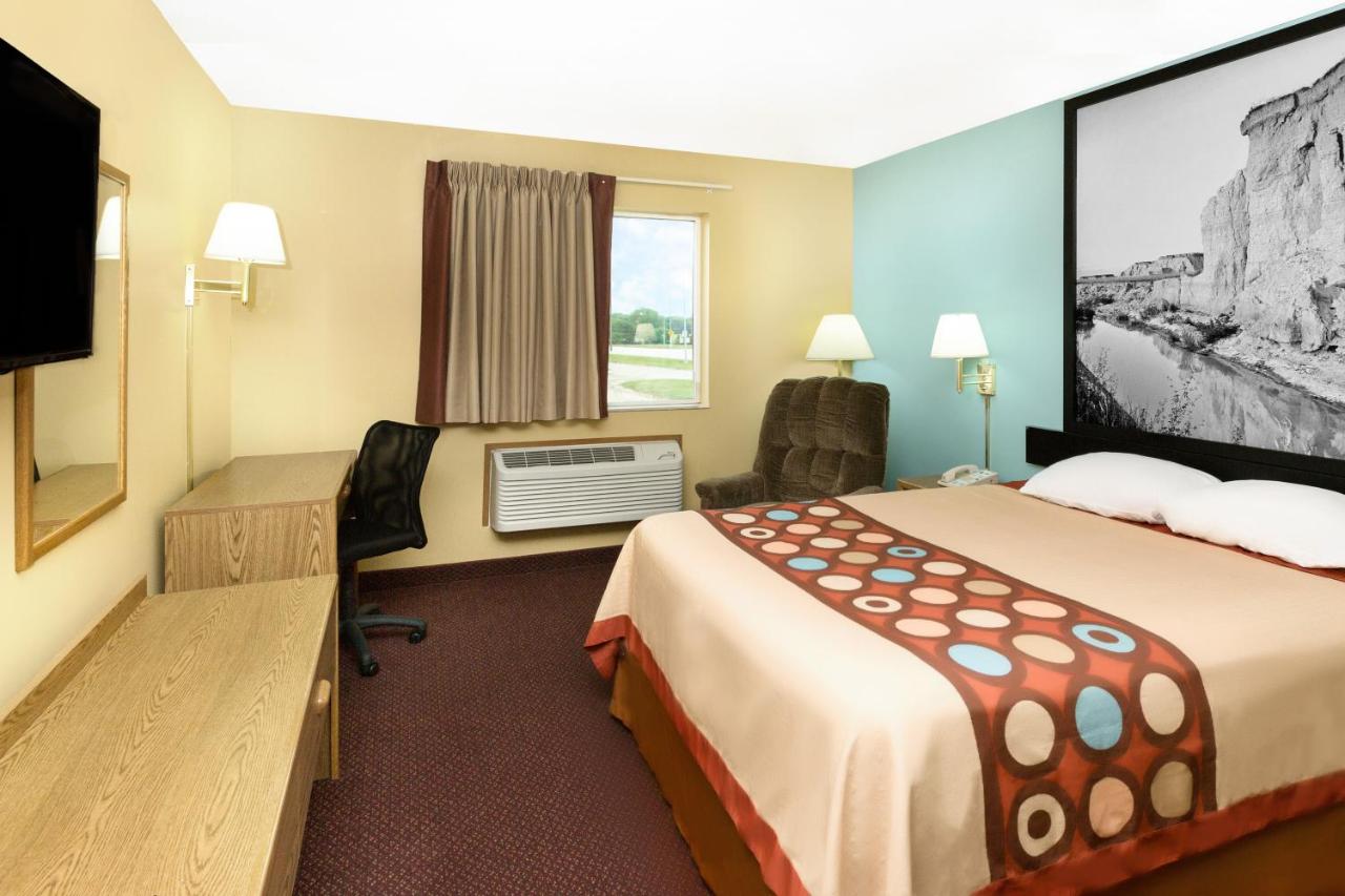 Queen Room - Non-Smoking at Super 8 by Wyndham Crete