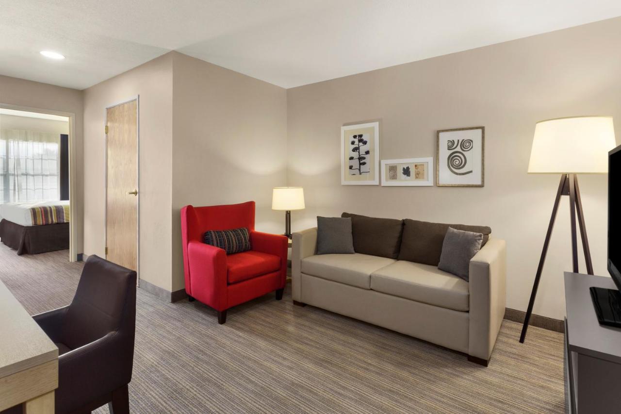 King Suite with Sofa Bed - Non-Smoking at Country Inn & Suites by Radisson, Jackson-Airport, MS