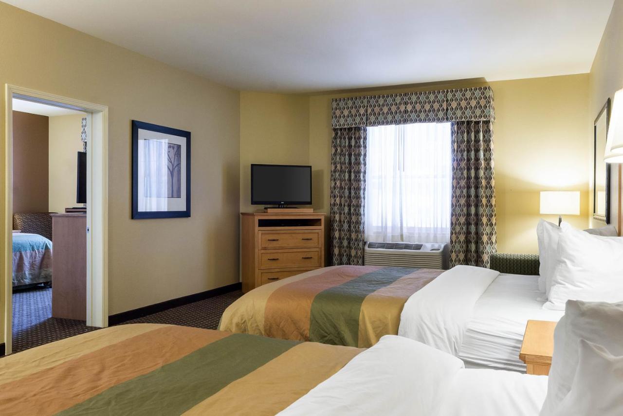 King Suite - Non-Smoking at MainStay Suites Williston