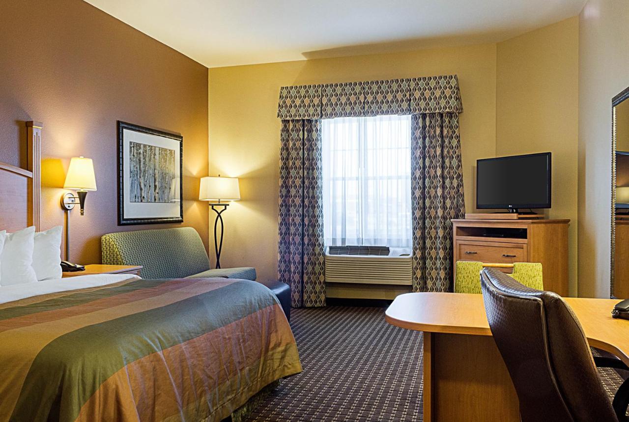 King Suite - Non-Smoking at MainStay Suites Williston