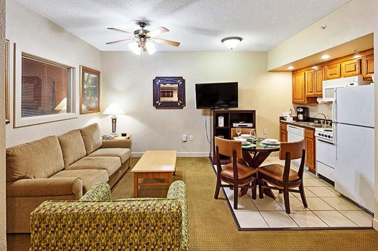One-Bedroom Suite at Hilton Vacation Club Bent Creek Golf Village Gatlinburg