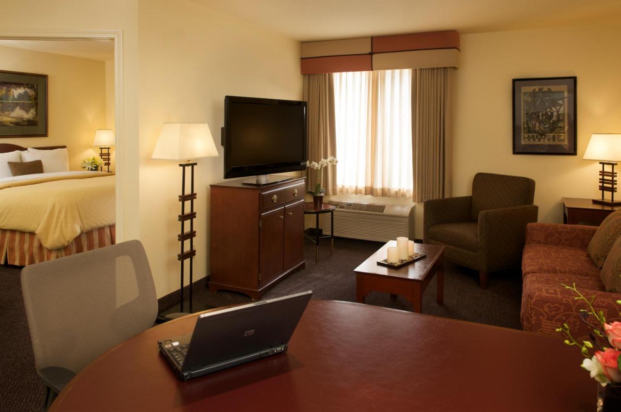  | Larkspur Landing Bellevue - An All-Suite Hotel