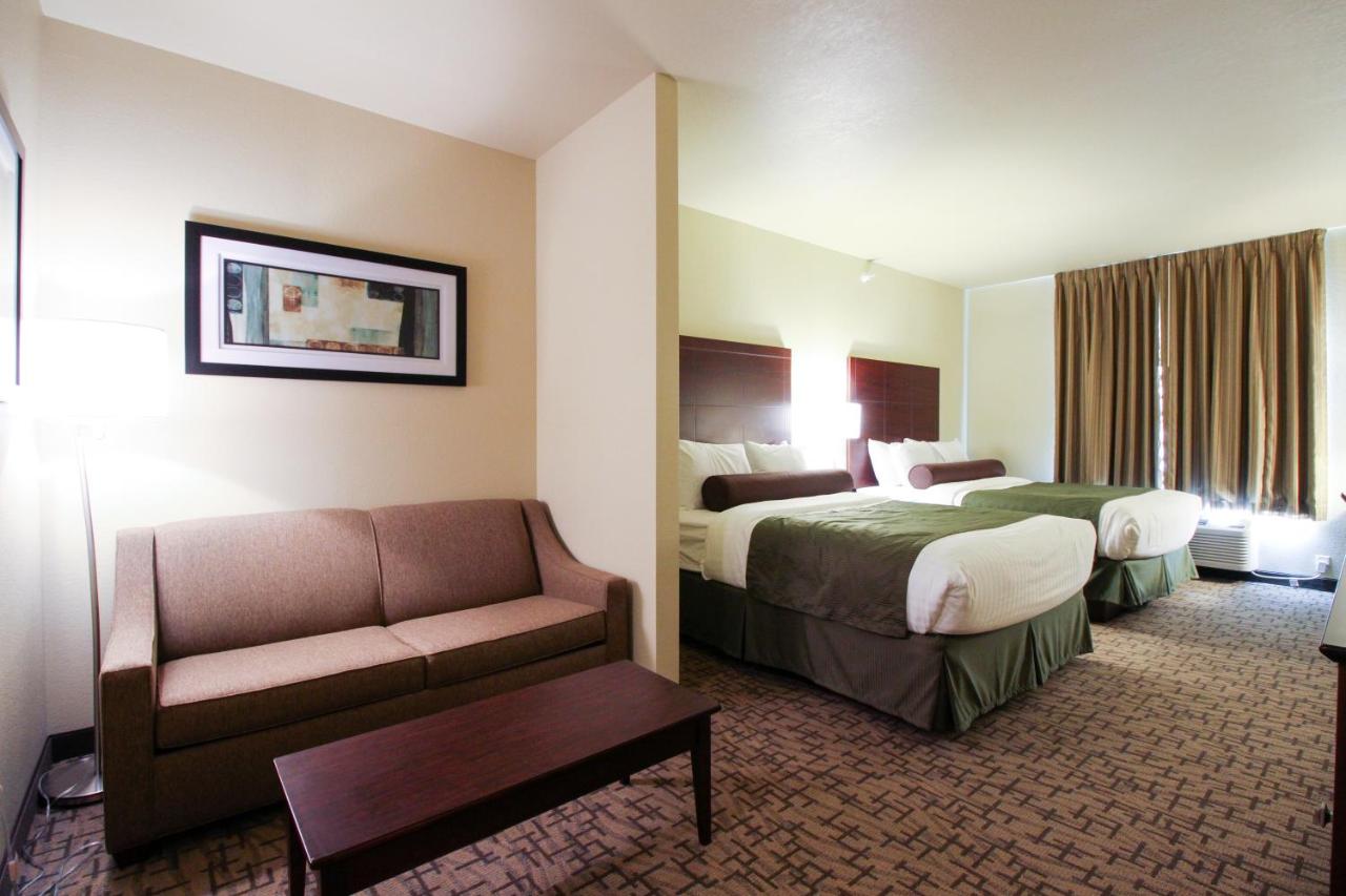  | Cobblestone Hotel & Suites – Devils Lake