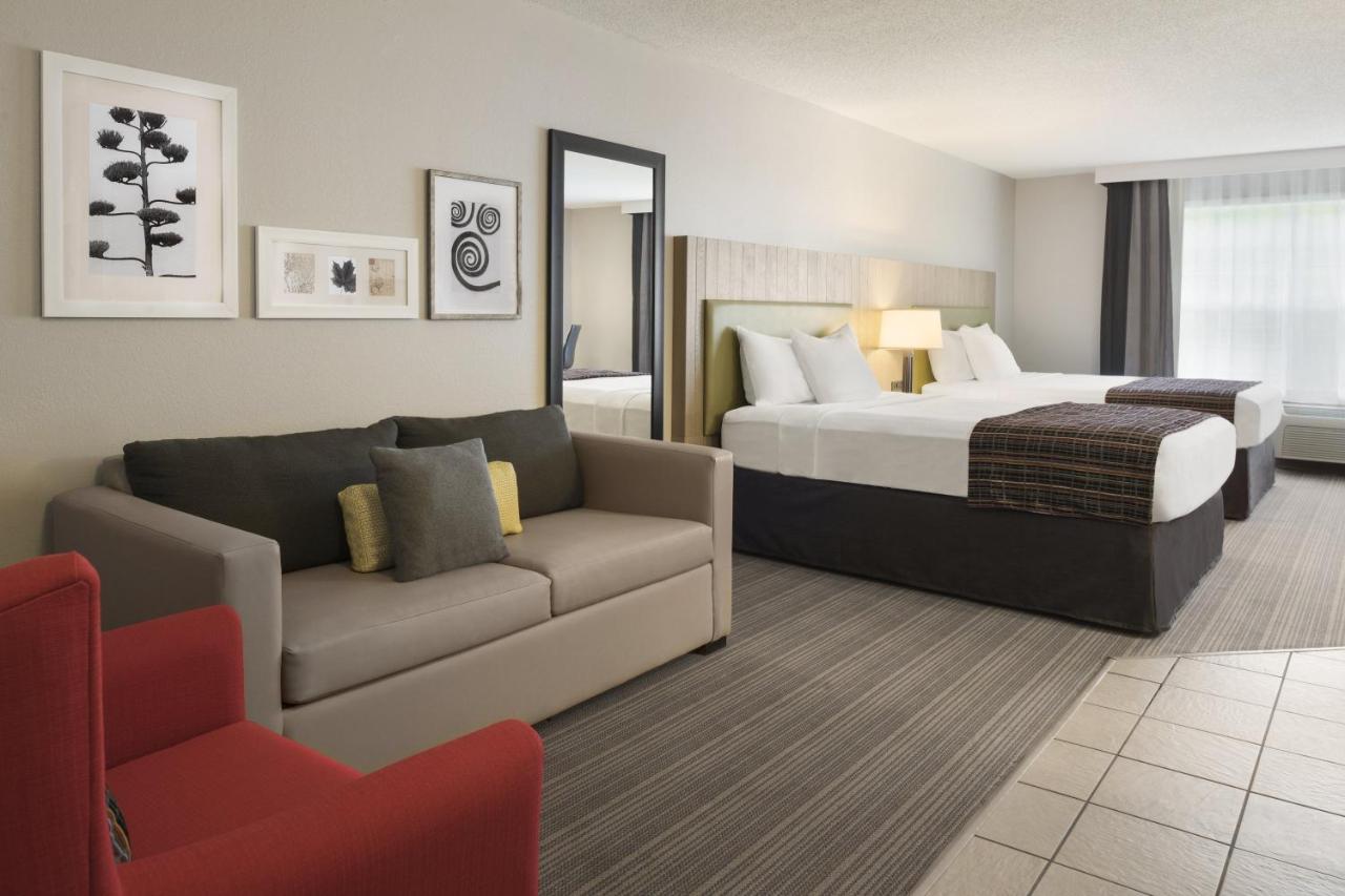 Studio Suite with Two Queen Beds and Sofa Bed - Non-Smoking at Country Inn & Suites by Radisson, Decorah, IA