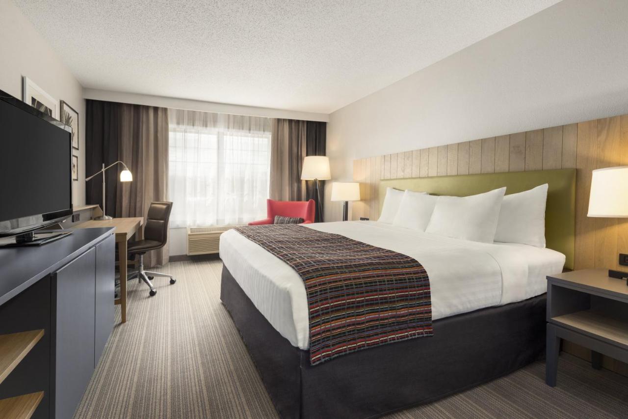 King Studio Suite - Non-Smoking at Country Inn & Suites by Radisson, Decorah, IA