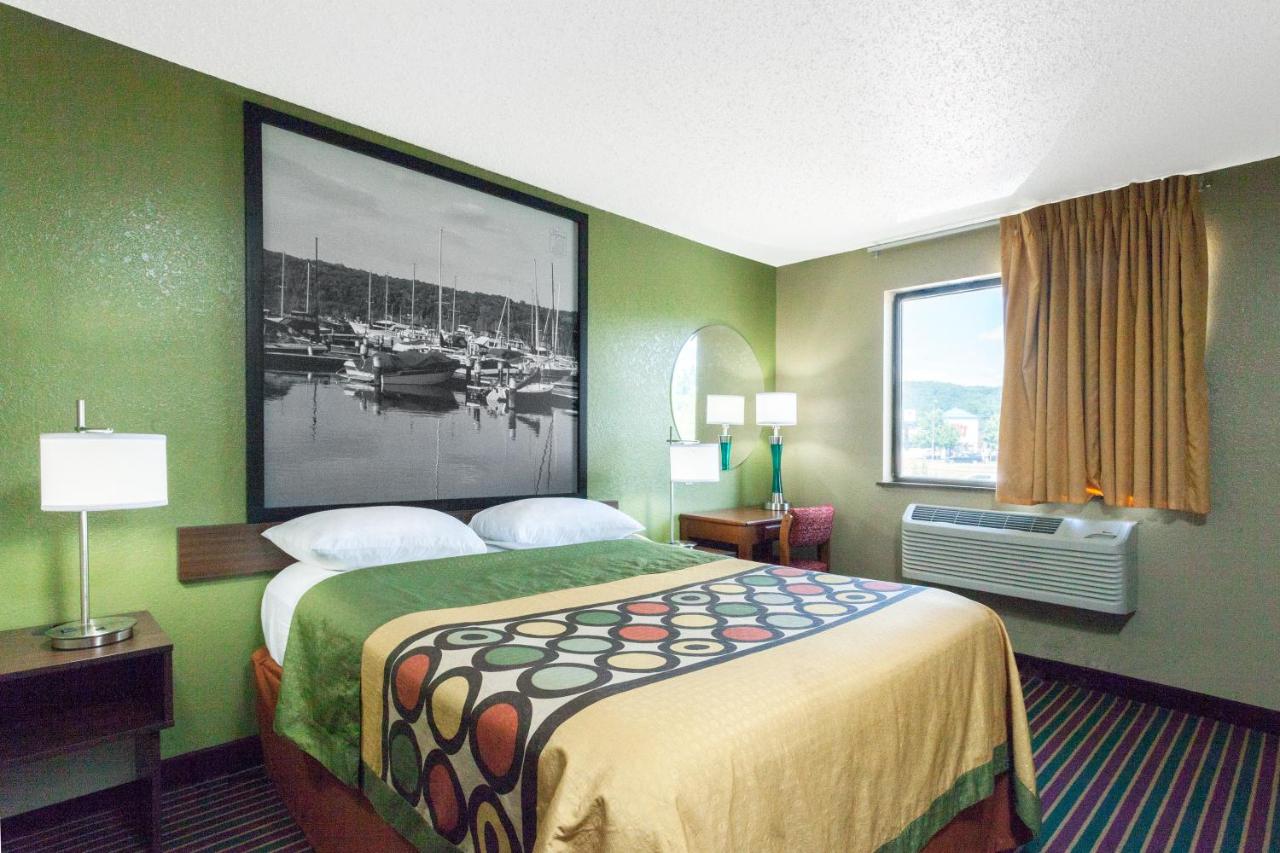 Double Room with Two Double Beds - Non-Smoking at Super 8 by Wyndham Bath Hammondsport Area