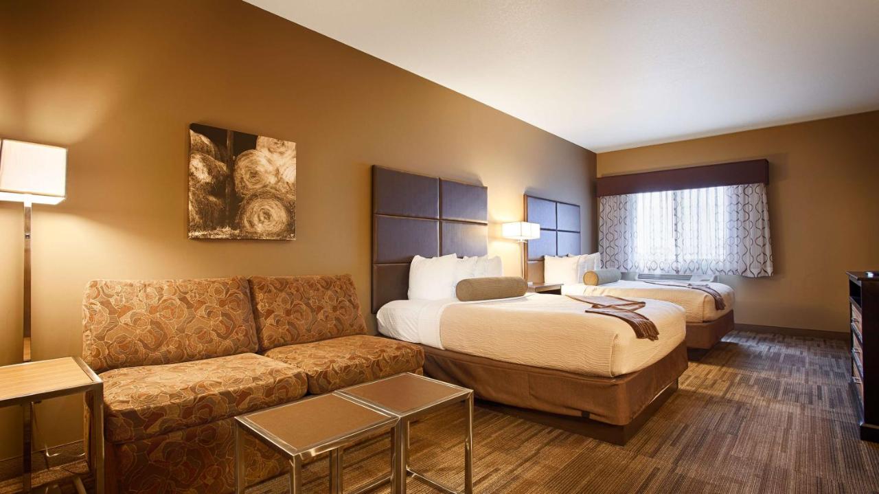 Queen Room - Mobility Accessible/Non-Smoking at Best Western Plus Night Watchman Inn & Suites