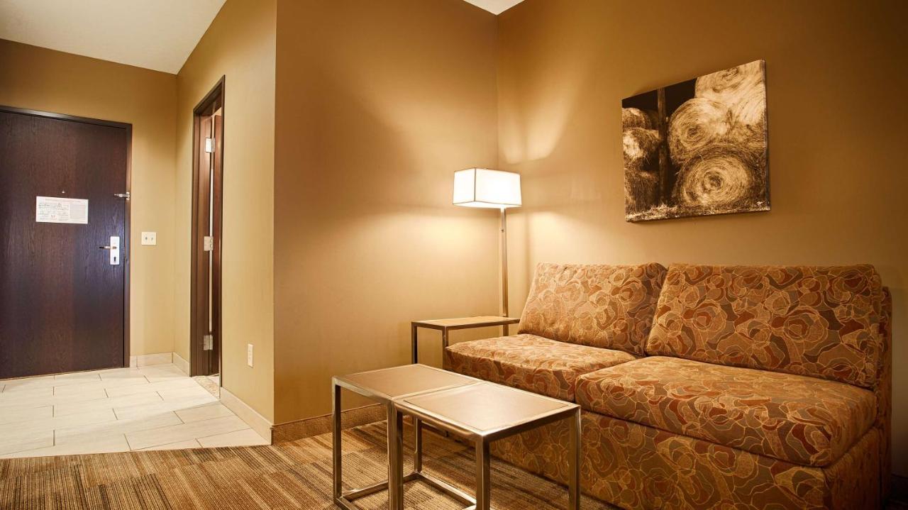 King Suite with Sofa Bed - Non Smoking at Best Western Plus Night Watchman Inn & Suites