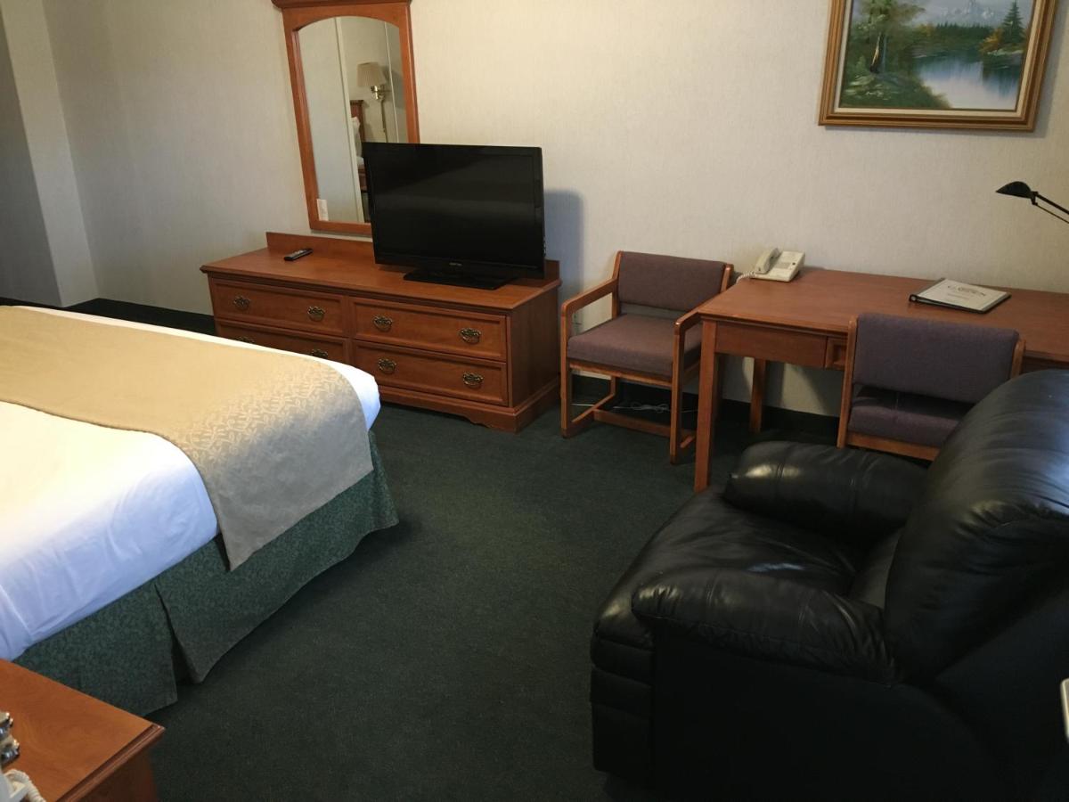 Two-Bedroom Suite at Garden Inn and Suites