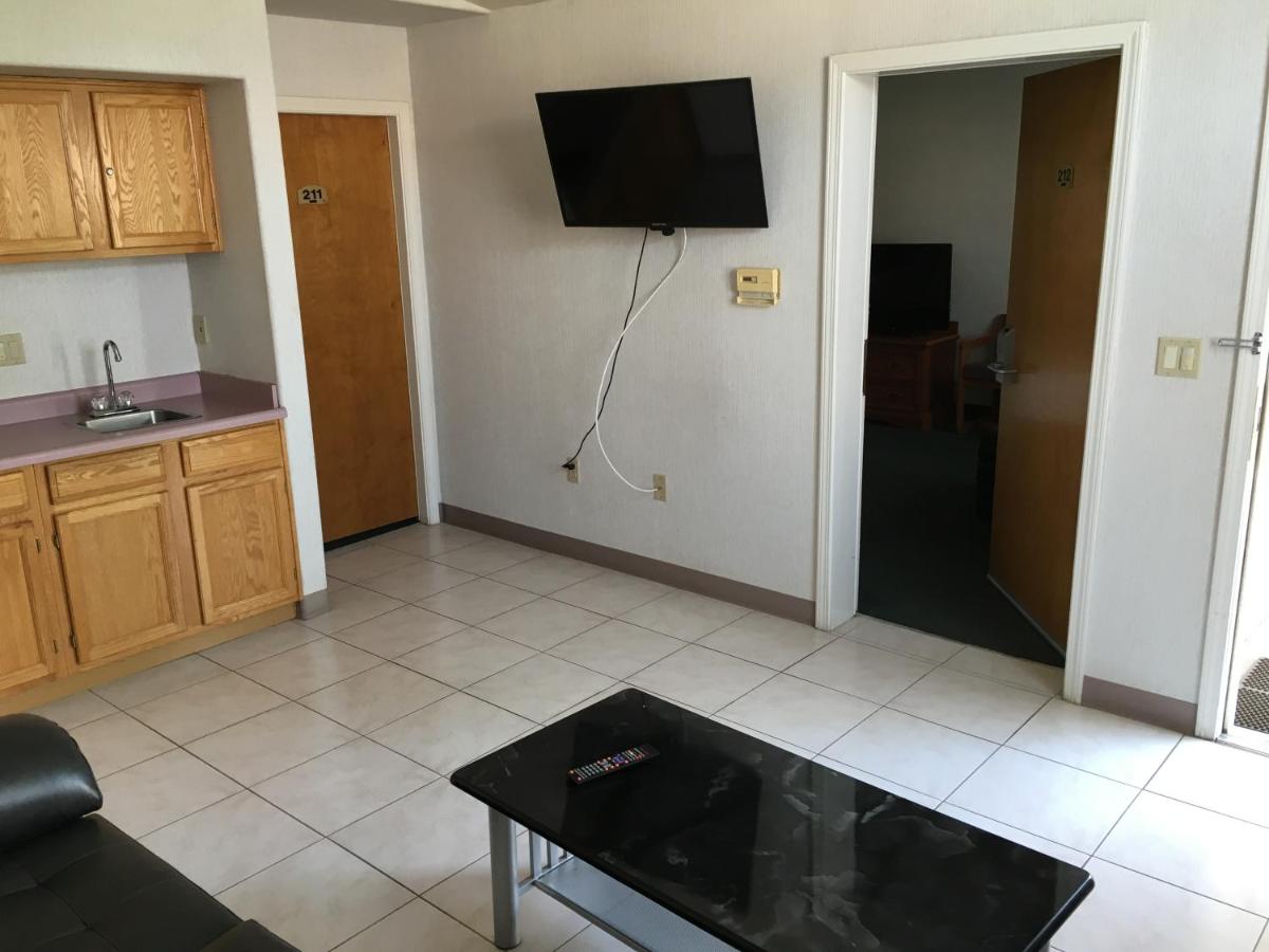 Two-Bedroom Suite at Garden Inn and Suites