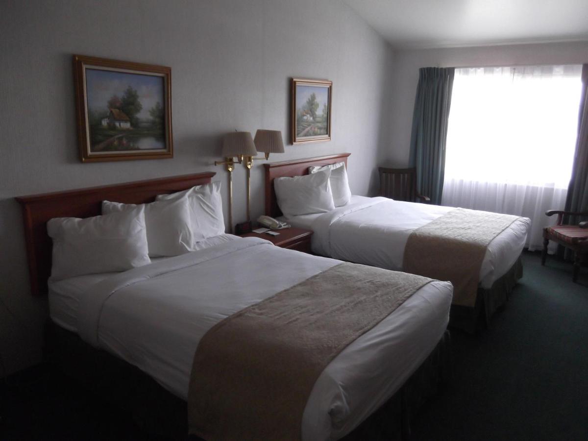Two-Bedroom Suite at Garden Inn and Suites