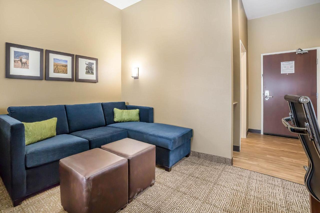 King Suite with Sofa Bed - Non-Smoking at Comfort Suites Billings