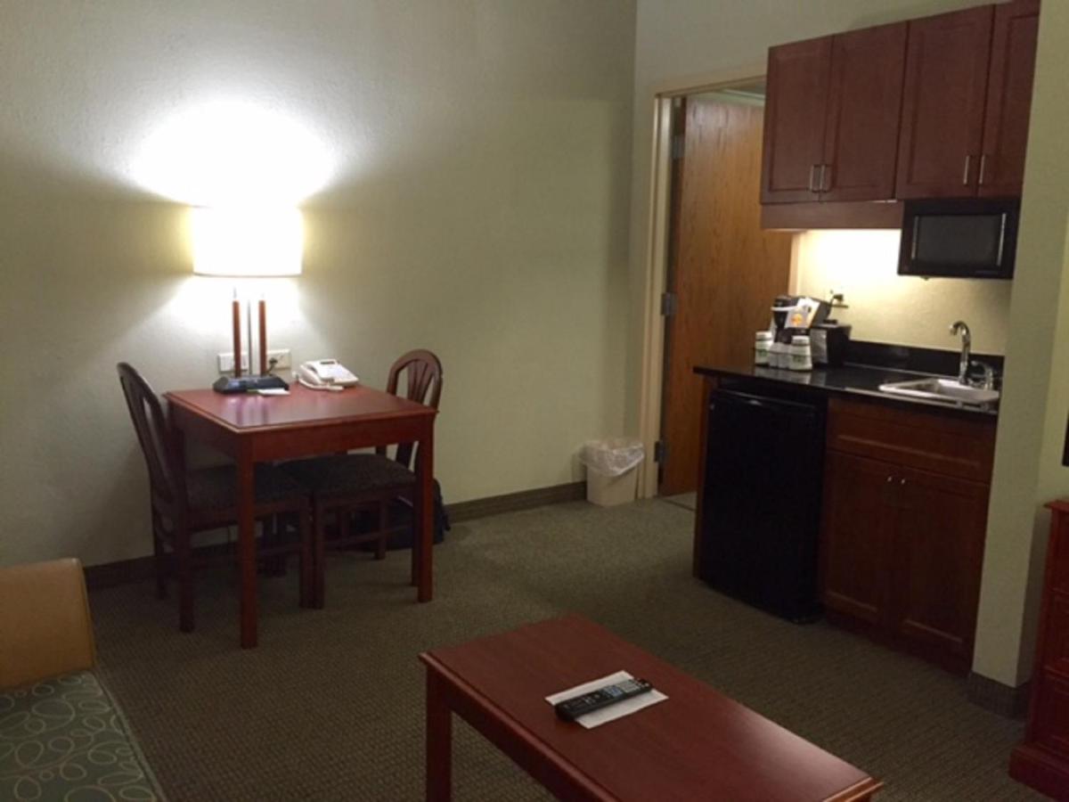King Room - Disability Access/Non-Smoking at Holiday Inn University of Memphis All Suite, an IHG Hotel