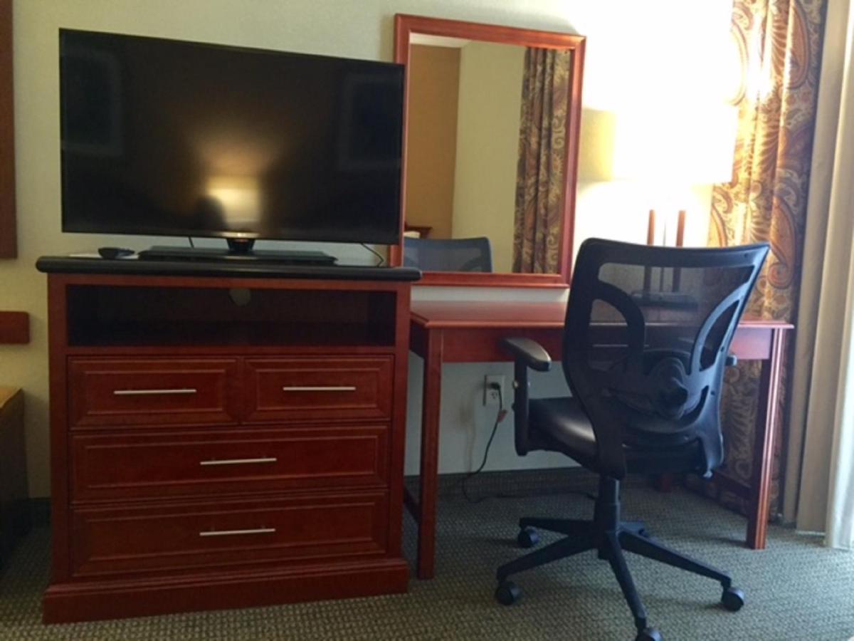 King Room - Disability Access/Non-Smoking at Holiday Inn University of Memphis All Suite, an IHG Hotel