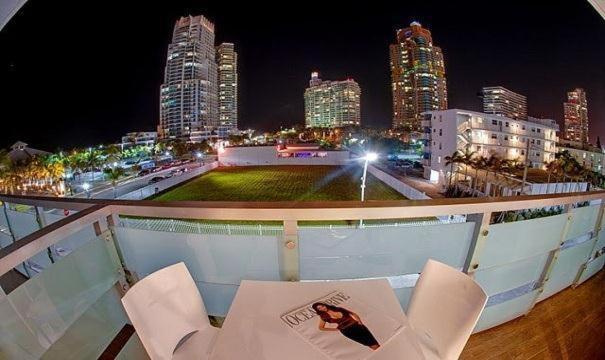 Prime King Balcony Room at Prime Hotel