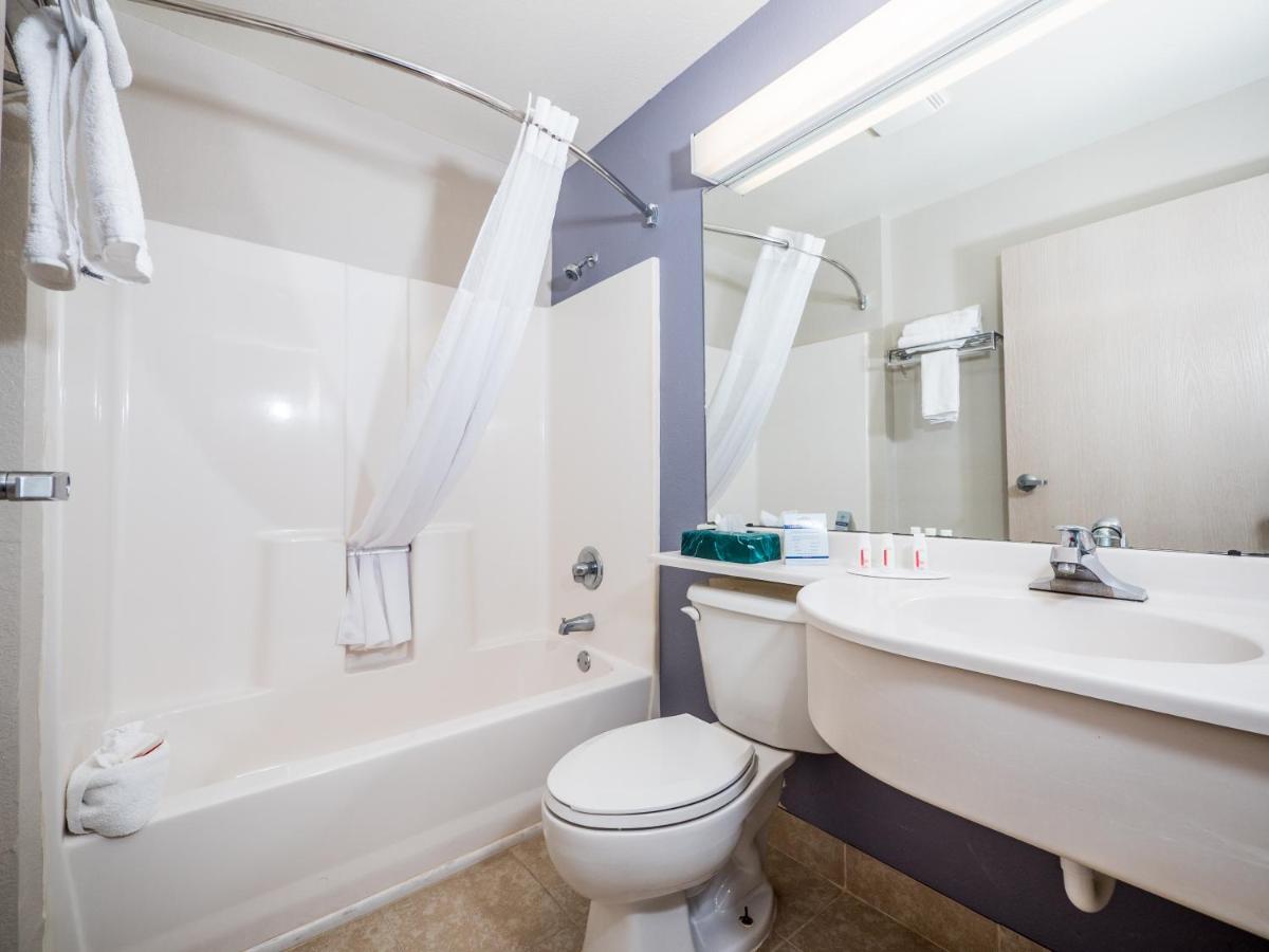 Queen Room with Two Queen Beds - Non-Smoking at Microtel Inn & Suites by Wyndham Palm Coast I-95