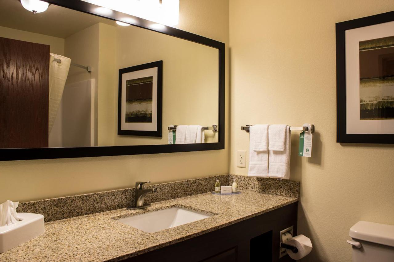 One-Bedroom Suite at Cobblestone Hotel & Suites – Chippewa Falls