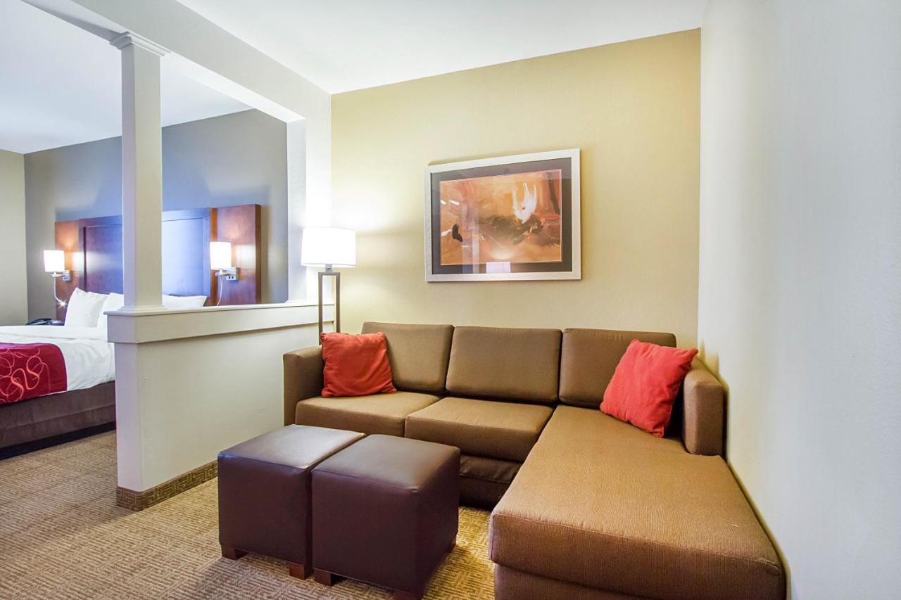 King Suite - Non-Smoking at Comfort Suites Abilene Central