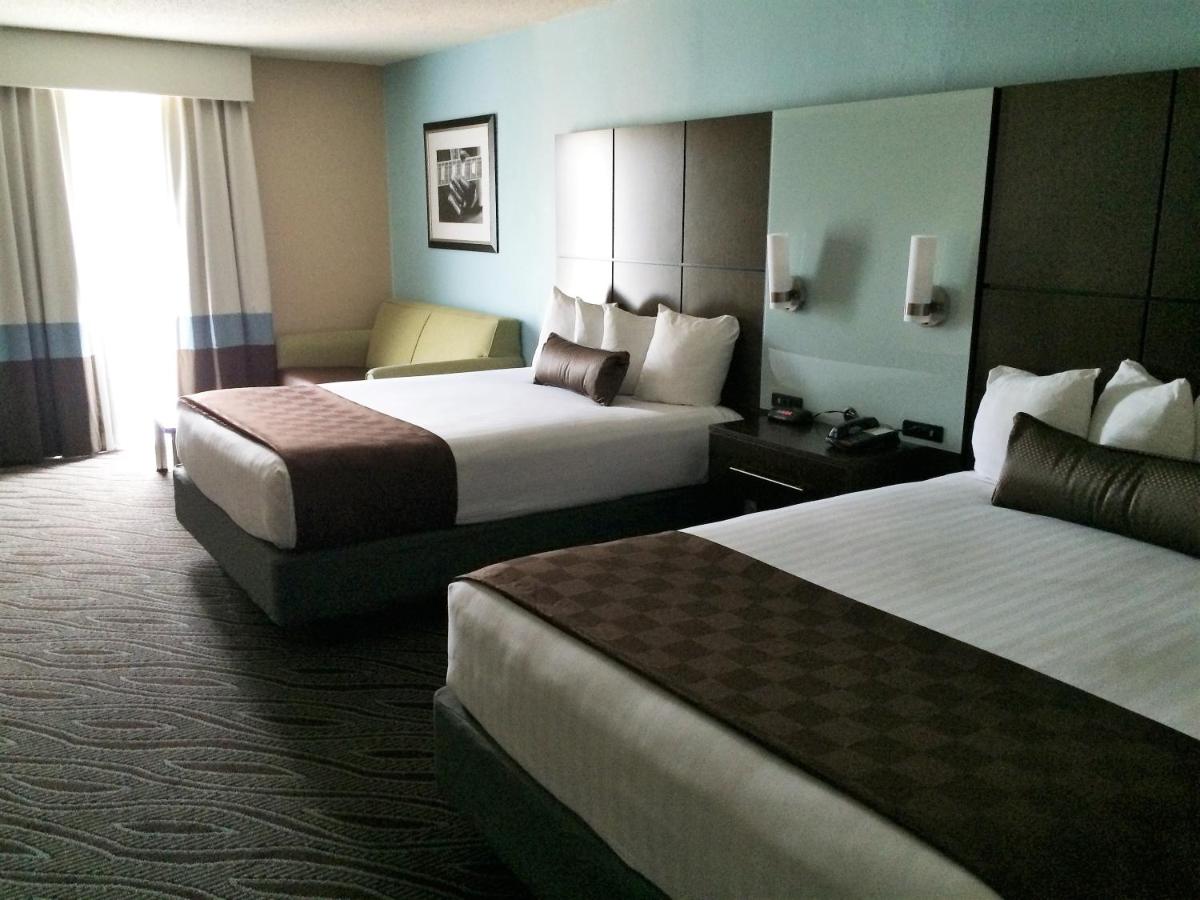 Queen Room with Two Queen Bed and Bath Tub - Mobility Accessible at Best Western Plus Galleria Inn & Suites