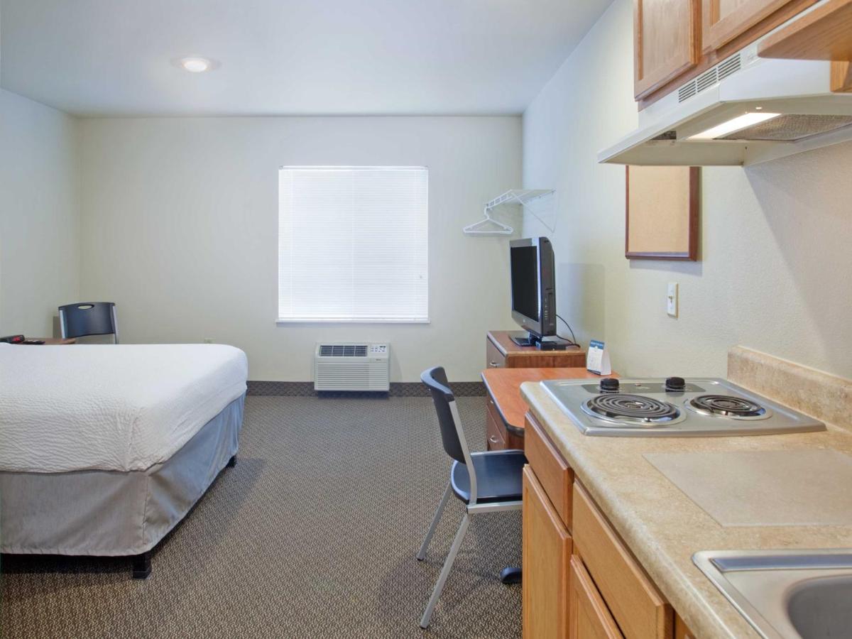 Standard Double Room - Non-Smoking at WoodSpring Suites Williston