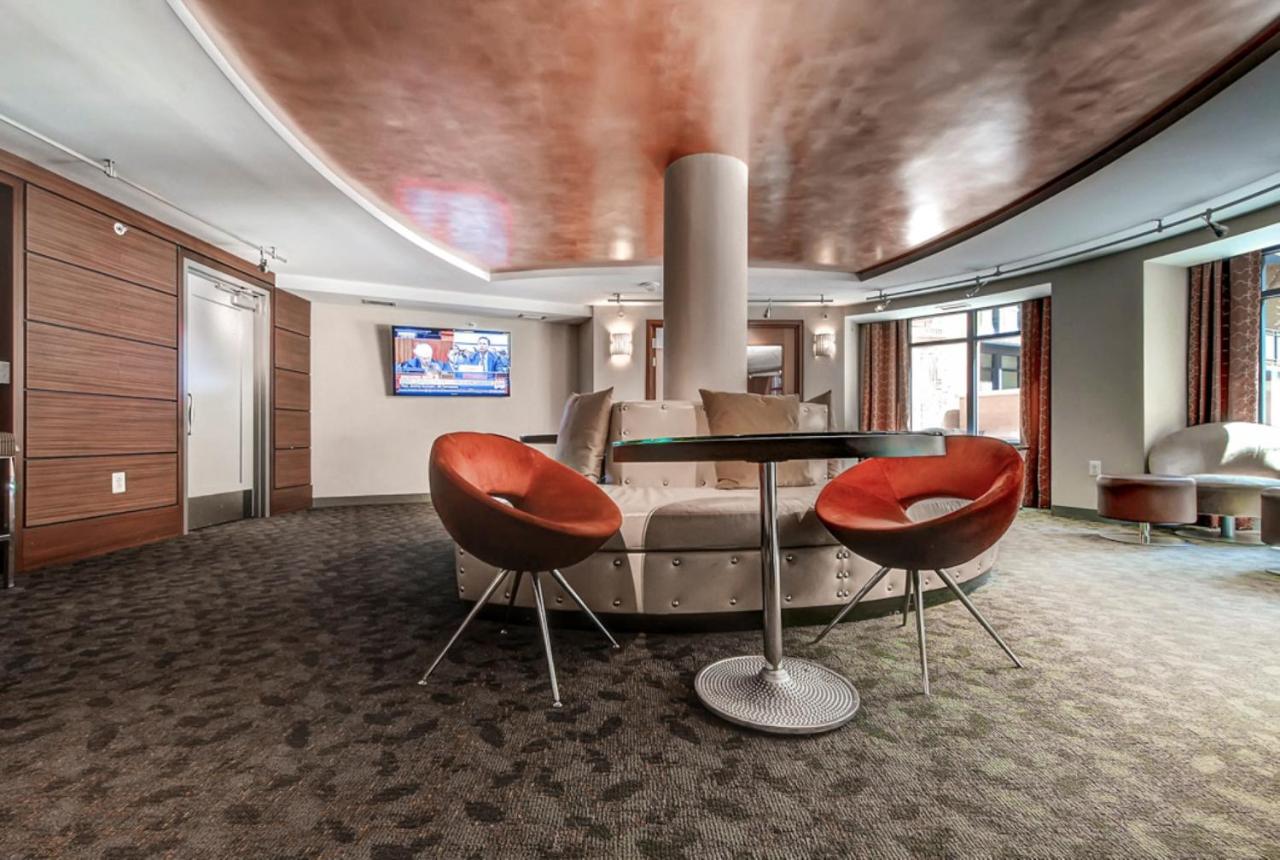 | Global Luxury Suites at The Convention Center