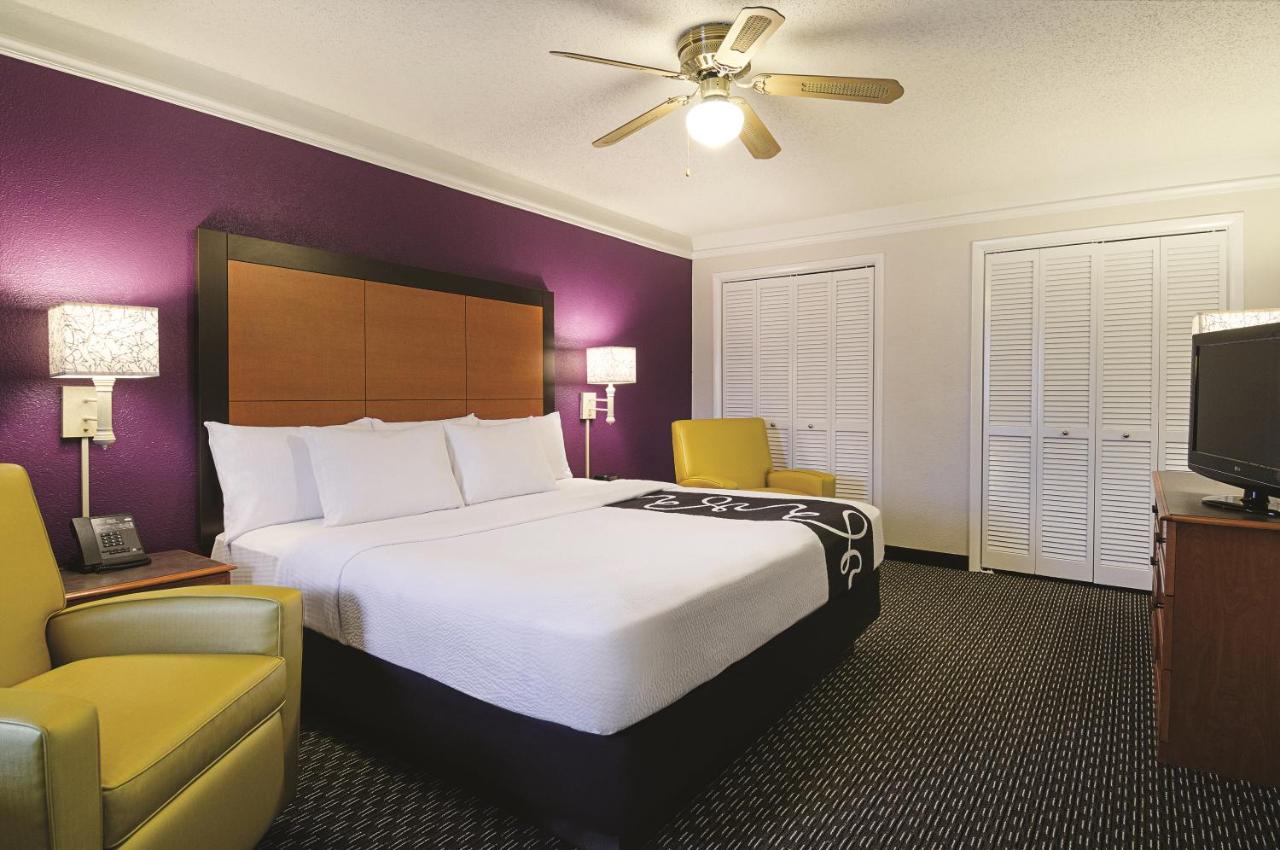 Two Room King Suite - Non-Smoking at Baymont by Wyndham Greenville Woodruff Rd